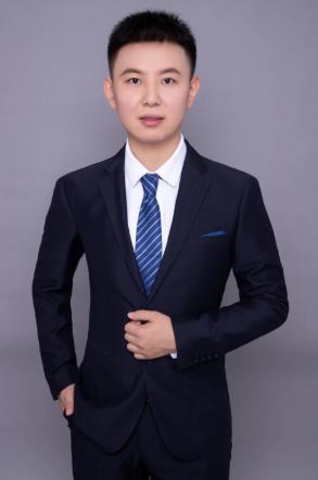 校考班3000元/月