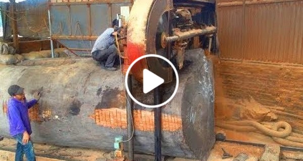Working Dangerous Largest Giant Wood Sawmill